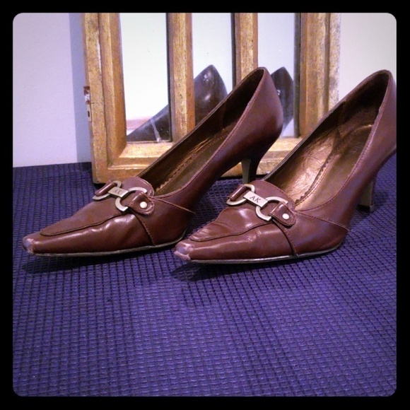Anne Klein Brown Leather Flex Heels - Picture 1 of 4